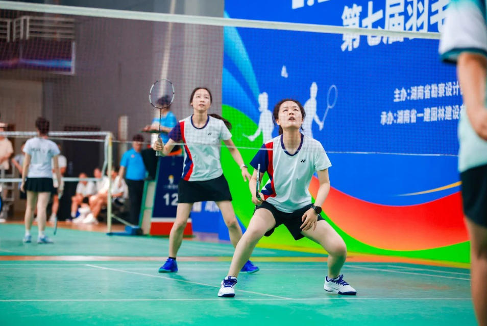 湖南省(sheng)一建園林建(jian)設(shè)(she)有限(xian)公司(si) 湖南(nan)省一建(jian)園(yuan)林建設(shè)(she)有(you)限(xian)公司(si)