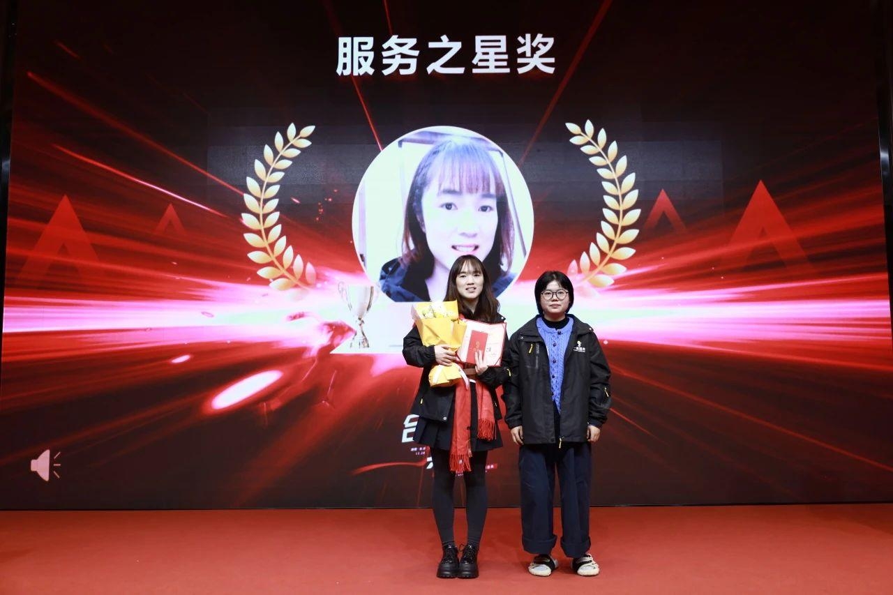 湖(hu)南(nan)省(sheng)一(yi)建園(yuan)林(lin)建設(shè)(she)有限公司 湖南(nan)省(sheng)一建園林(lin)建(jian)設(shè)(she)有限公(gong)司(si)