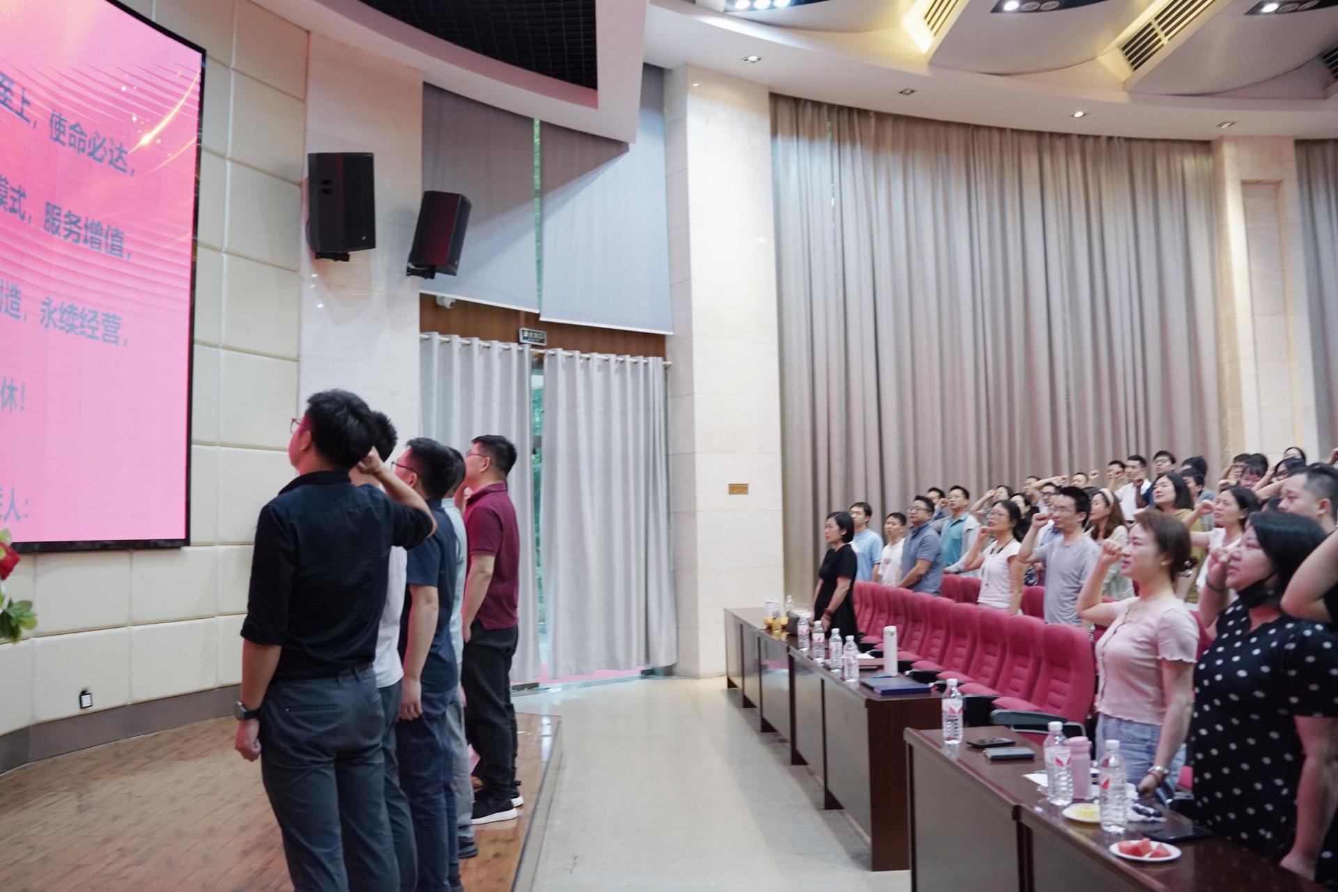 湖南省(sheng)一(yi)建園(yuan)林(lin)建(jian)設(shè)有限(xian)公司 湖(hu)南省一(yi)建園(yuan)林建(jian)設(shè)有限公司